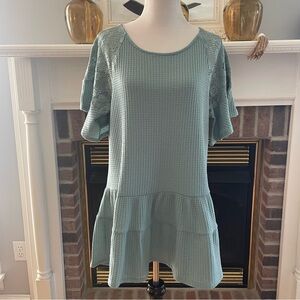 UMGEE Soft Green Floral Lace Waffle Ruffle Tier Hem Dress/Tunic Size Large